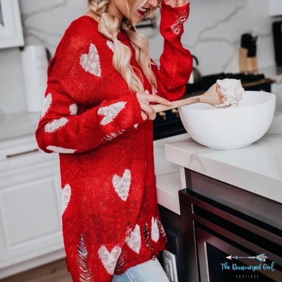 Trust Your Heart Sweater - Picture 2 of 4